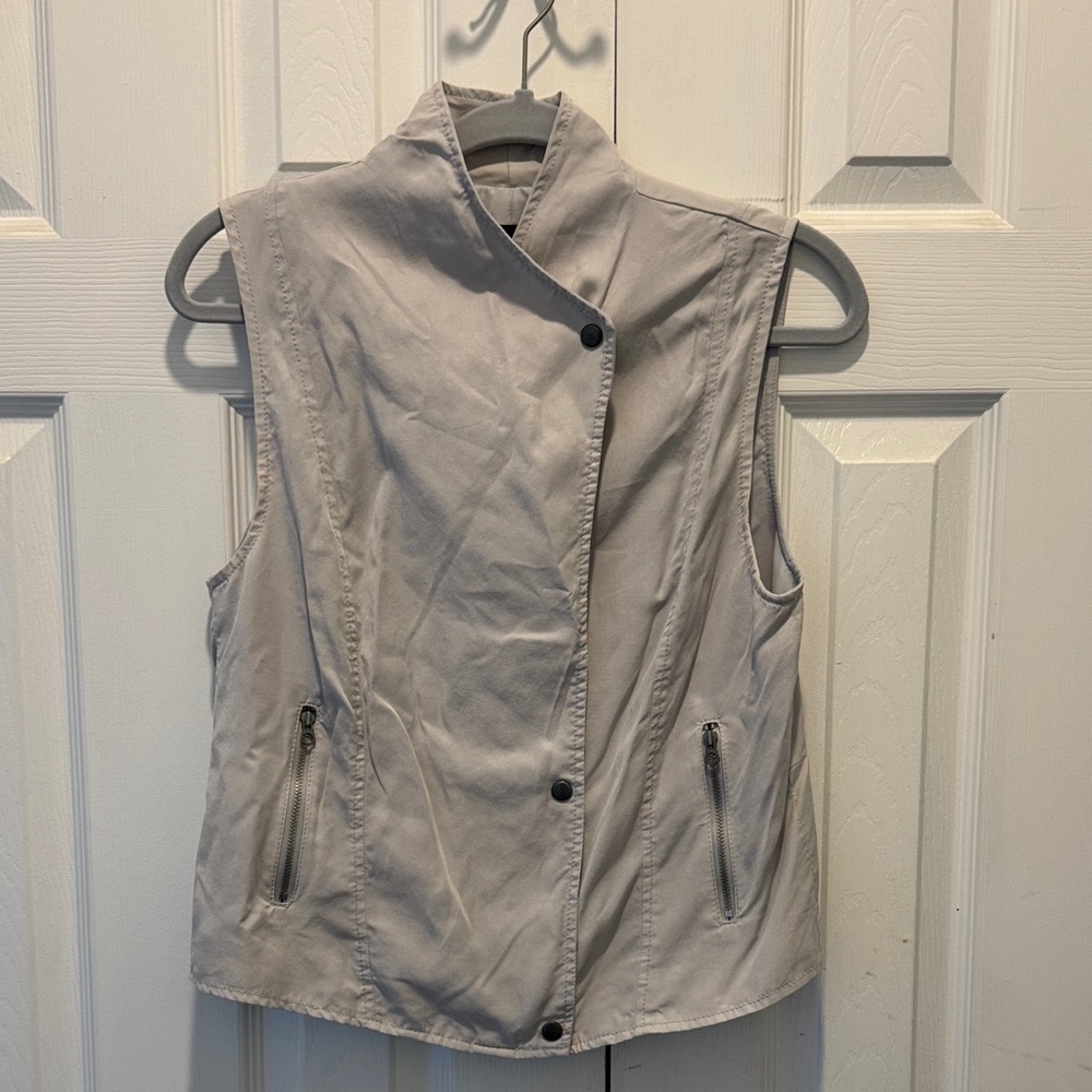Banana Republic Petite Moto Vest - Size 8P‎
